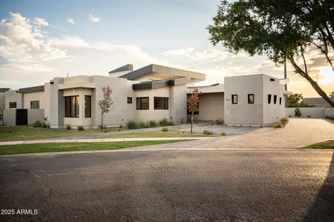 3211 E Hope Cir, Mesa, AZ 85213