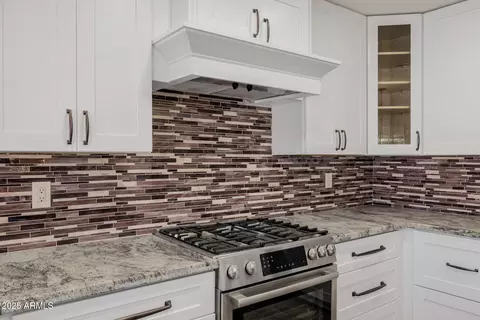 Kitchen - 16809 S 33rd Way, Phoenix, AZ 85048 photo 9 of 9