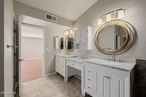 Bath - 16809 S 33rd Way, Phoenix, AZ 85048 photo 5 of 10
