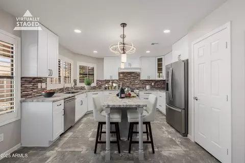 Kitchen - 16809 S 33rd Way, Phoenix, AZ 85048 photo 4 of 9