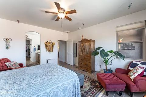 Bedroom - 6717 E Vaquero Cir, Hereford, AZ 85615 photo 2 of 2