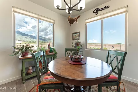 Dining - 6717 E Vaquero Cir, Hereford, AZ 85615 photo 1 of 2