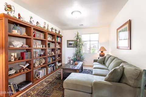 Living - 6717 E Vaquero Cir, Hereford, AZ 85615 photo 4 of 4