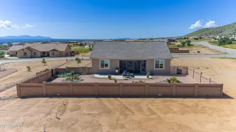 Exterior - 6717 E Vaquero Cir, Hereford, AZ 85615 photo 6 of 13