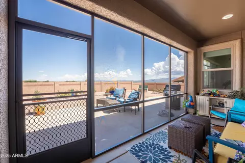 Exterior - 6717 E Vaquero Cir, Hereford, AZ 85615 photo 4 of 13