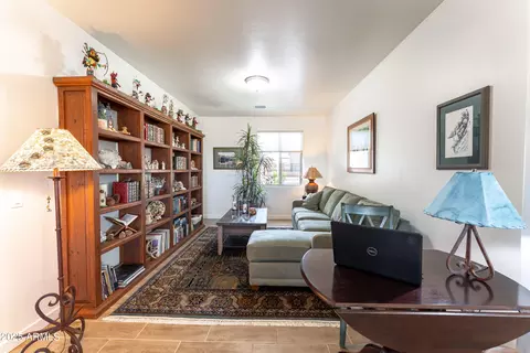 Living - 6717 E Vaquero Cir, Hereford, AZ 85615 photo 2 of 4