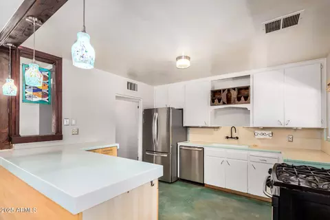 6141 N 16th Dr, Phoenix, AZ 85015 photo 12