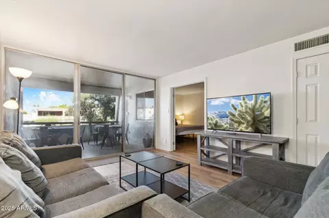 7625 E Camelback Rd #B226, Scottsdale, AZ 85251