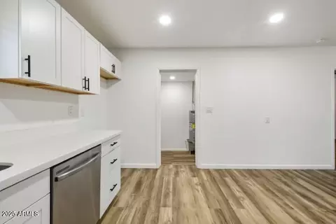 Entry Way - 427 E Crescent Ave, Mesa, AZ 85204 photo 1 of 2