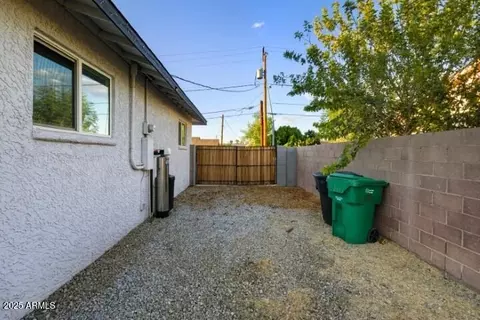 Exterior - 427 E Crescent Ave, Mesa, AZ 85204 photo 3 of 7