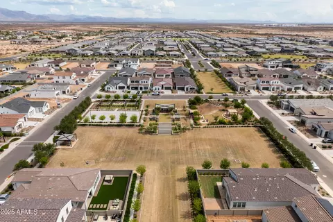 View/Area - 11038 E Utopia Ave, Mesa, AZ 85212 photo 9 of 15