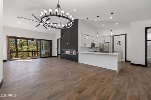 2701 W Villa Loop, Show Low, AZ 85901