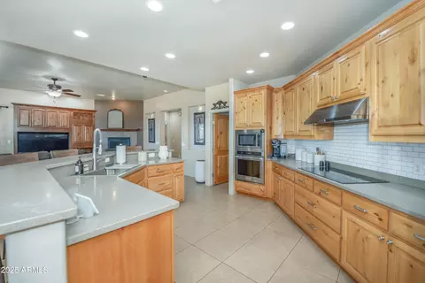 171 S Enchanted Rd, Dewey, AZ 86327 photo 11
