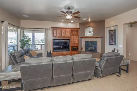 171 S Enchanted Rd, Dewey, AZ 86327 photo 6