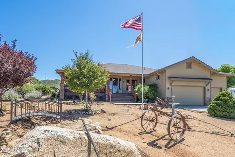 171 S Enchanted Rd, Dewey, AZ 86327 photo 2