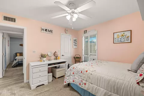 Bedroom - 2217 E North Ln, Phoenix, AZ 85028 photo 9 of 10