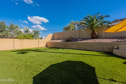Exterior - 2217 E North Ln, Phoenix, AZ 85028 photo 2 of 43
