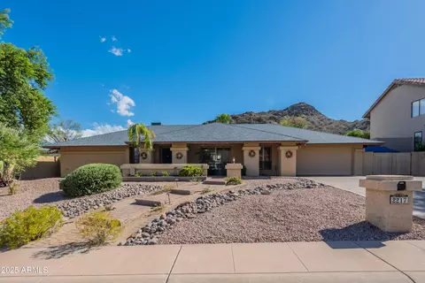 2217 E North Ln, Phoenix, AZ 85028