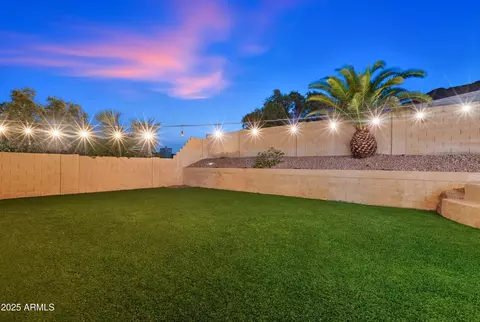 Exterior - 2217 E North Ln, Phoenix, AZ 85028 photo 17 of 43