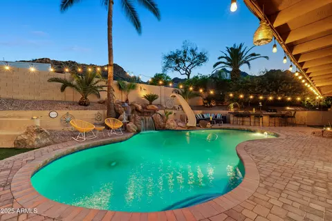 Exterior - 2217 E North Ln, Phoenix, AZ 85028 photo 31 of 43