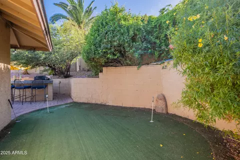 Exterior - 2217 E North Ln, Phoenix, AZ 85028 photo 7 of 43