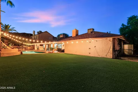 Exterior - 2217 E North Ln, Phoenix, AZ 85028 photo 15 of 43