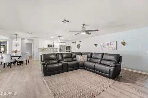Living - 2217 E North Ln, Phoenix, AZ 85028 photo 3 of 4