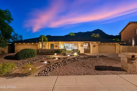 Exterior - 2217 E North Ln, Phoenix, AZ 85028 photo 14 of 43