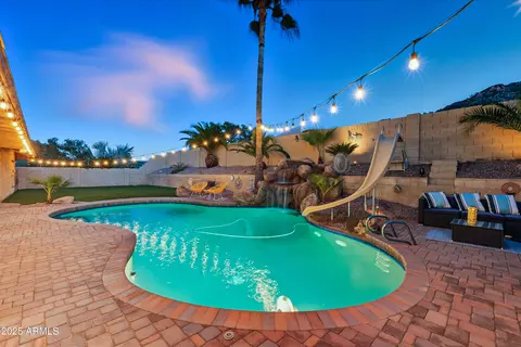Exterior - 2217 E North Ln, Phoenix, AZ 85028 photo 30 of 43