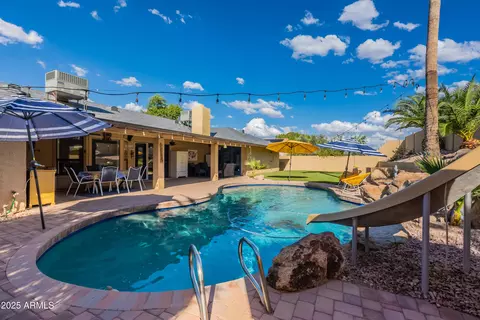 Exterior - 2217 E North Ln, Phoenix, AZ 85028 photo 10 of 43