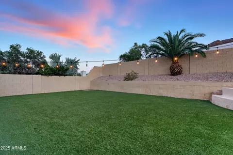Exterior - 2217 E North Ln, Phoenix, AZ 85028 photo 37 of 43