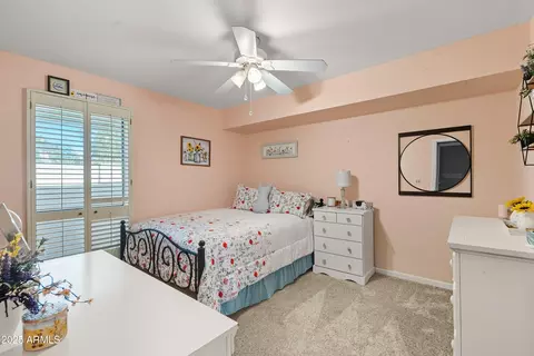 Bedroom - 2217 E North Ln, Phoenix, AZ 85028 photo 8 of 10