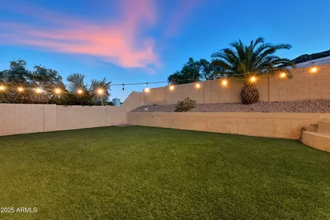 Exterior - 2217 E North Ln, Phoenix, AZ 85028 photo 27 of 43