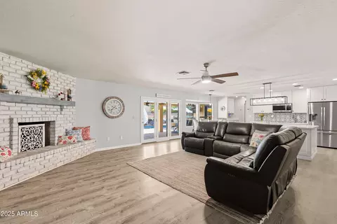 Other - 2217 E North Ln, Phoenix, AZ 85028 photo 6 of 35