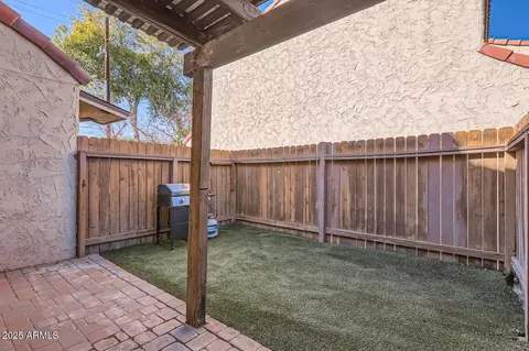 Exterior - 4525 E Rhonda Dr, Phoenix, AZ 85018 photo 1 of 5