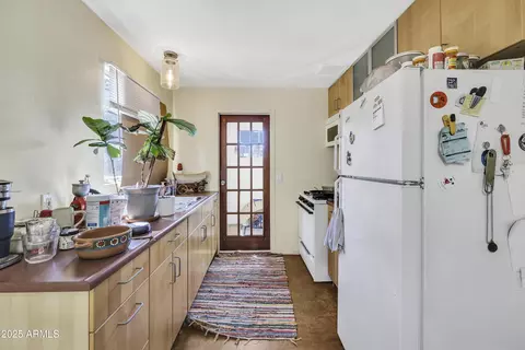 Kitchen - 2449 E Fairmount Ave, Phoenix, AZ 85016 photo 3 of 3