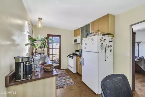 Kitchen - 2449 E Fairmount Ave, Phoenix, AZ 85016 photo 2 of 3