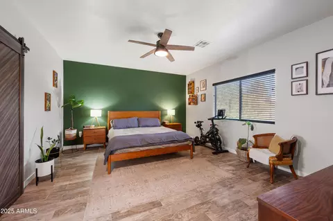 Bedroom - 949 W Hackamore St, Mesa, AZ 85201 photo 5 of 7
