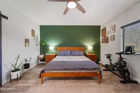 Bedroom - 949 W Hackamore St, Mesa, AZ 85201 photo 6 of 7