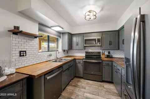 Kitchen - 949 W Hackamore St, Mesa, AZ 85201 photo 1 of 3