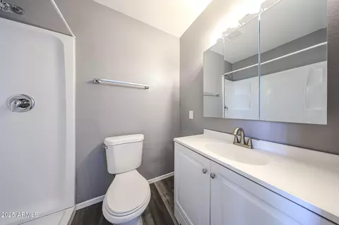Bath - 7126 N 19th Ave #199, Phoenix, AZ 85021 photo 3 of 4