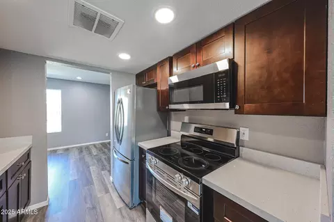 Kitchen - 7126 N 19th Ave #199, Phoenix, AZ 85021 photo 4 of 4