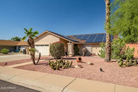 8102 W Windrose Dr, Peoria, AZ 85381