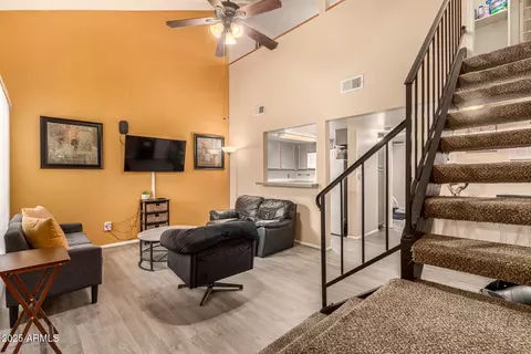 1831 W Mulberry Dr #233, Phoenix, AZ 85015