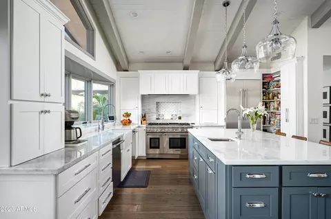 Kitchen - 4614 E Lafayette Blvd, Phoenix, AZ 85018 photo 3 of 5