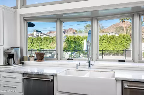 Kitchen - 4614 E Lafayette Blvd, Phoenix, AZ 85018 photo 2 of 5