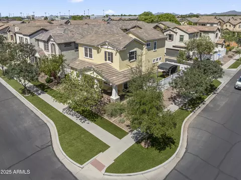 View/Area - 10436 E Nopal Ave, Mesa, AZ 85209 photo 2 of 7