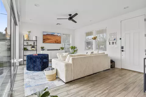 Entry Way - 10436 E Nopal Ave, Mesa, AZ 85209 photo 1 of 3