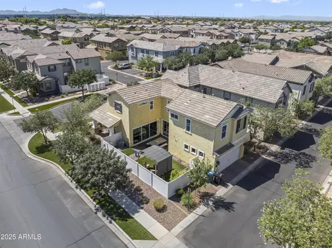 View/Area - 10436 E Nopal Ave, Mesa, AZ 85209 photo 4 of 7