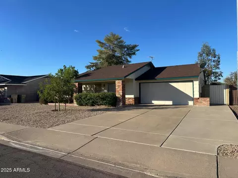 5319 W Columbine Dr, Glendale, AZ 85304